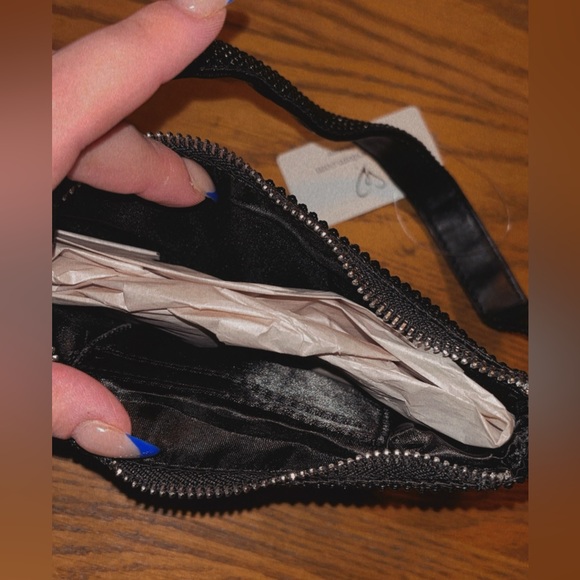 Black sparkly bag from Windsor - Picture 4 of 4